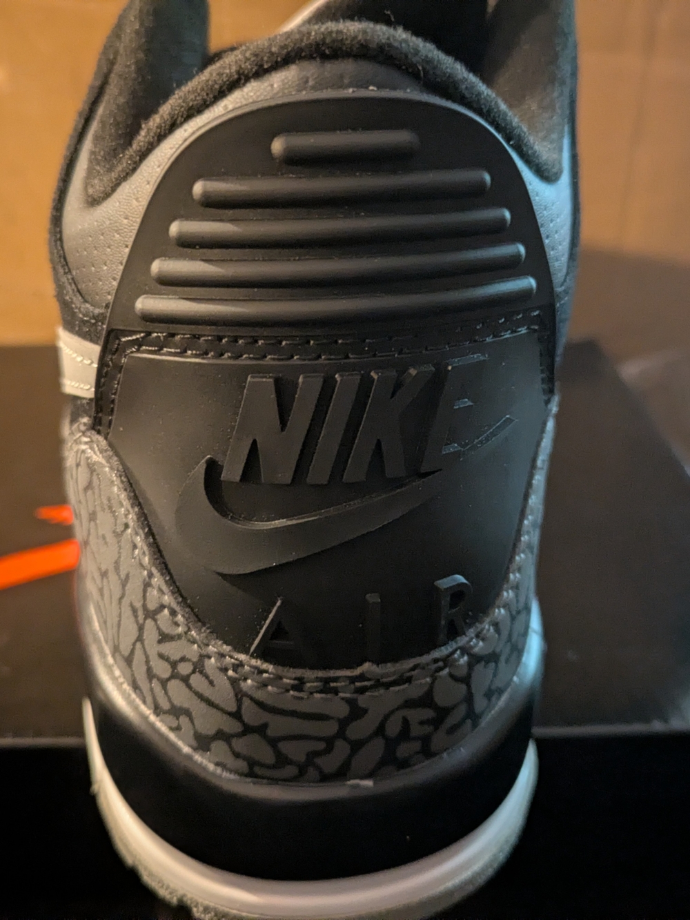 Nike Air Jordan 3 Retro Black And Grey Size 10 New In Box! - Picture 5 of 8